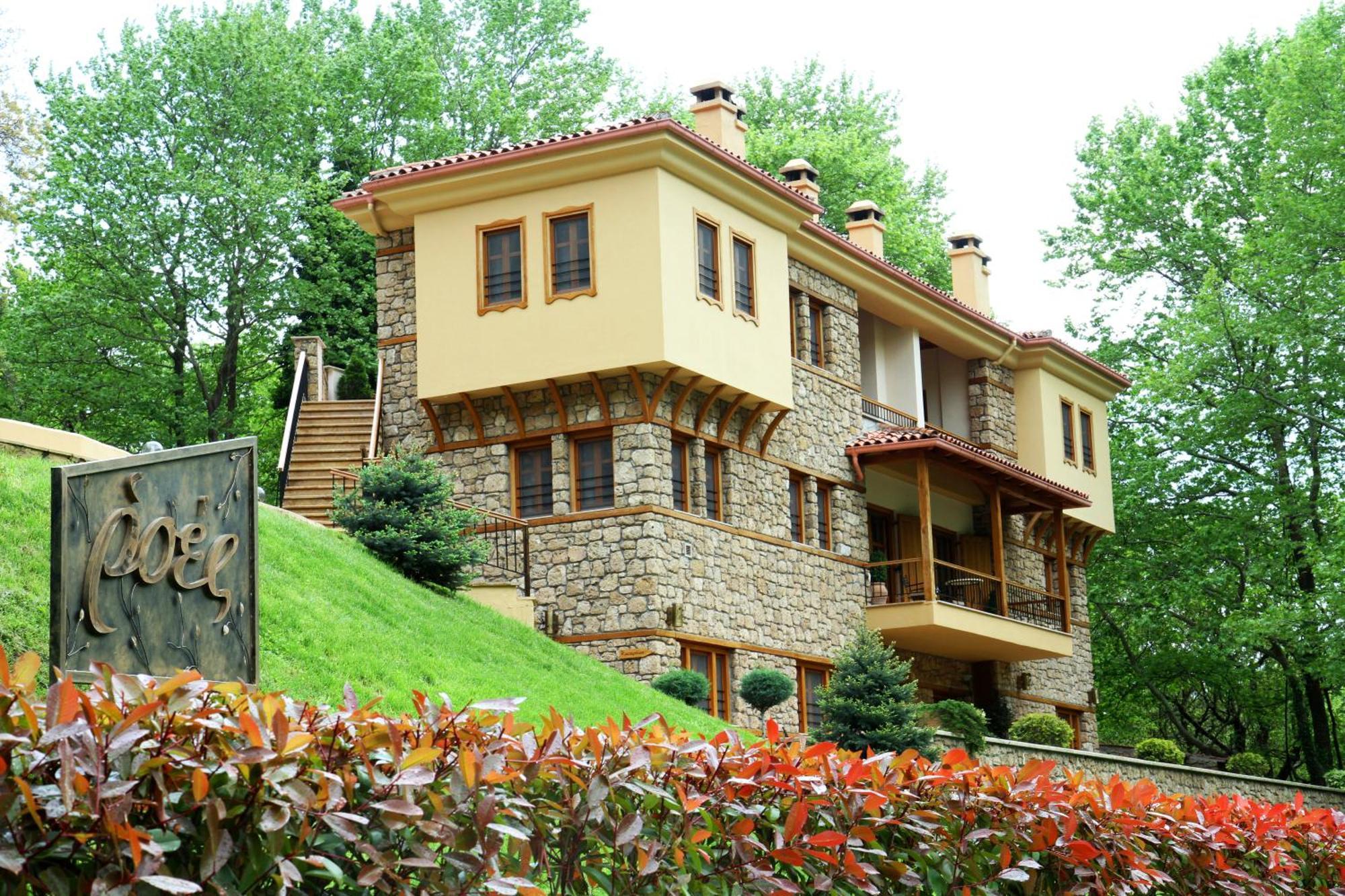 Roes Suites Káto Loutrákion Dış mekan fotoğraf