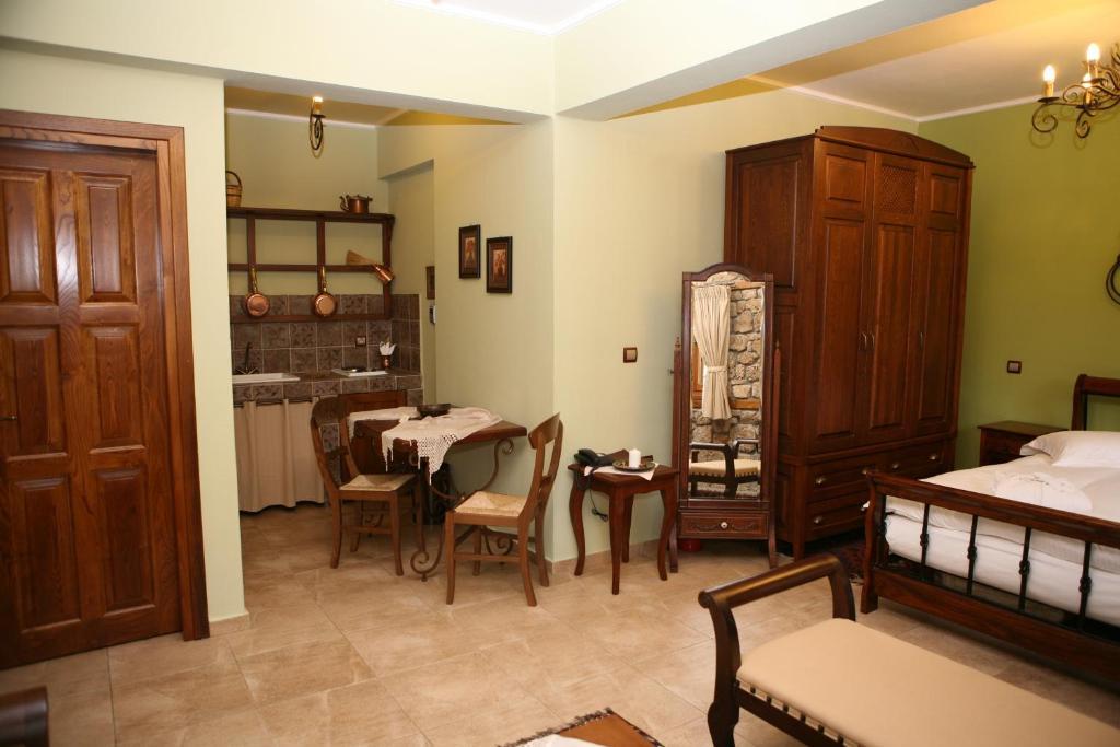 Roes Suites Káto Loutrákion Oda fotoğraf